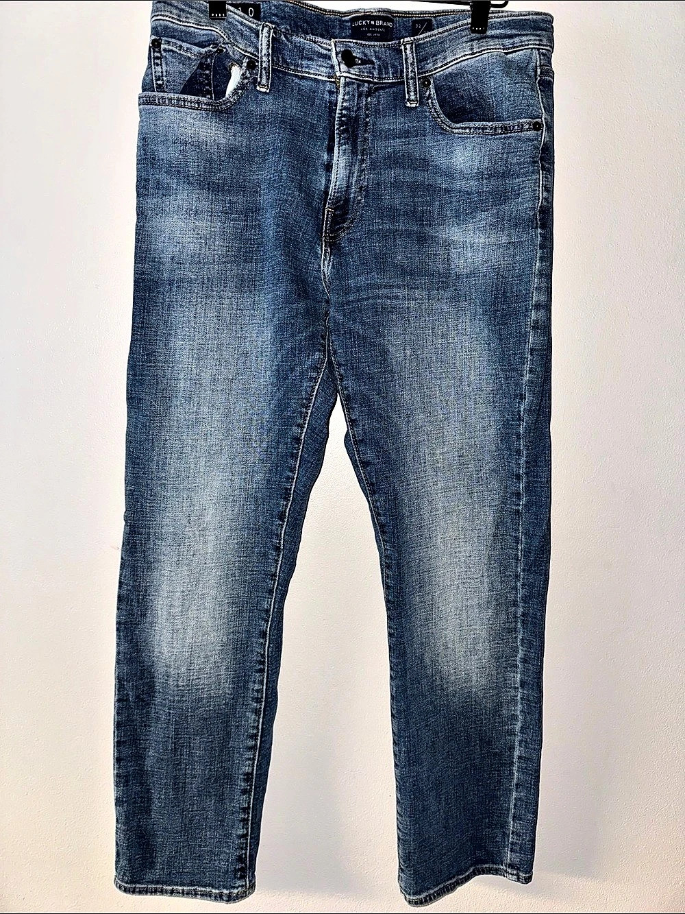 Lucky Brand  410 45Skinny Jeans in Blue Waist 32 Like New